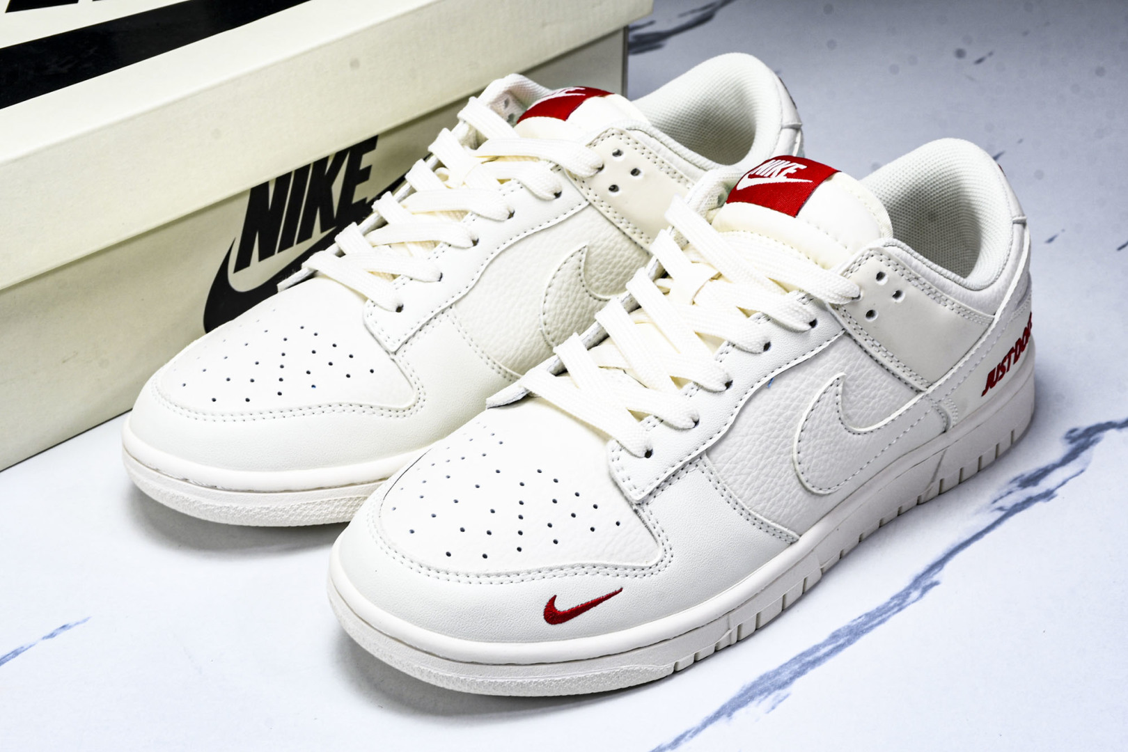 Dunk 尺码36-45

纯原版出品-SB Dunk Low Just do it 周年高端定制 低帮