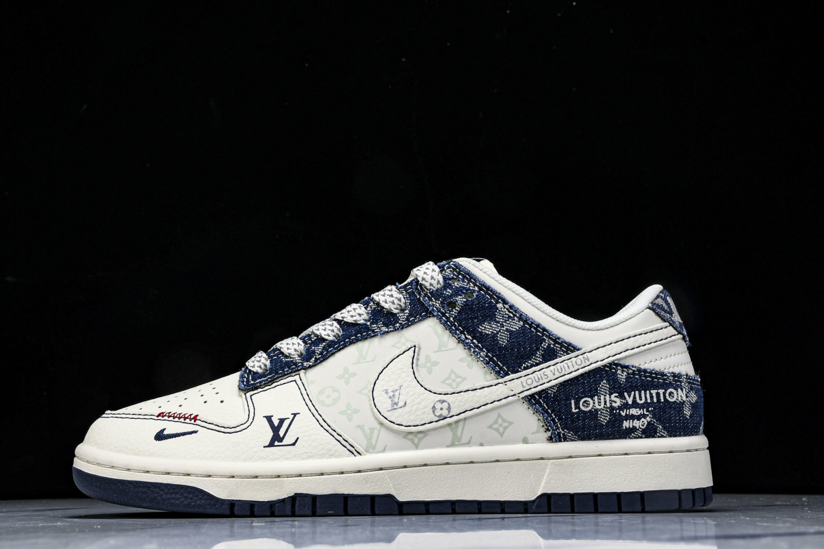 Dunk 尺码36-45

纯原版出品-SB Dunk Low LV联名 蓝白勾 周年高端定制 低帮休闲