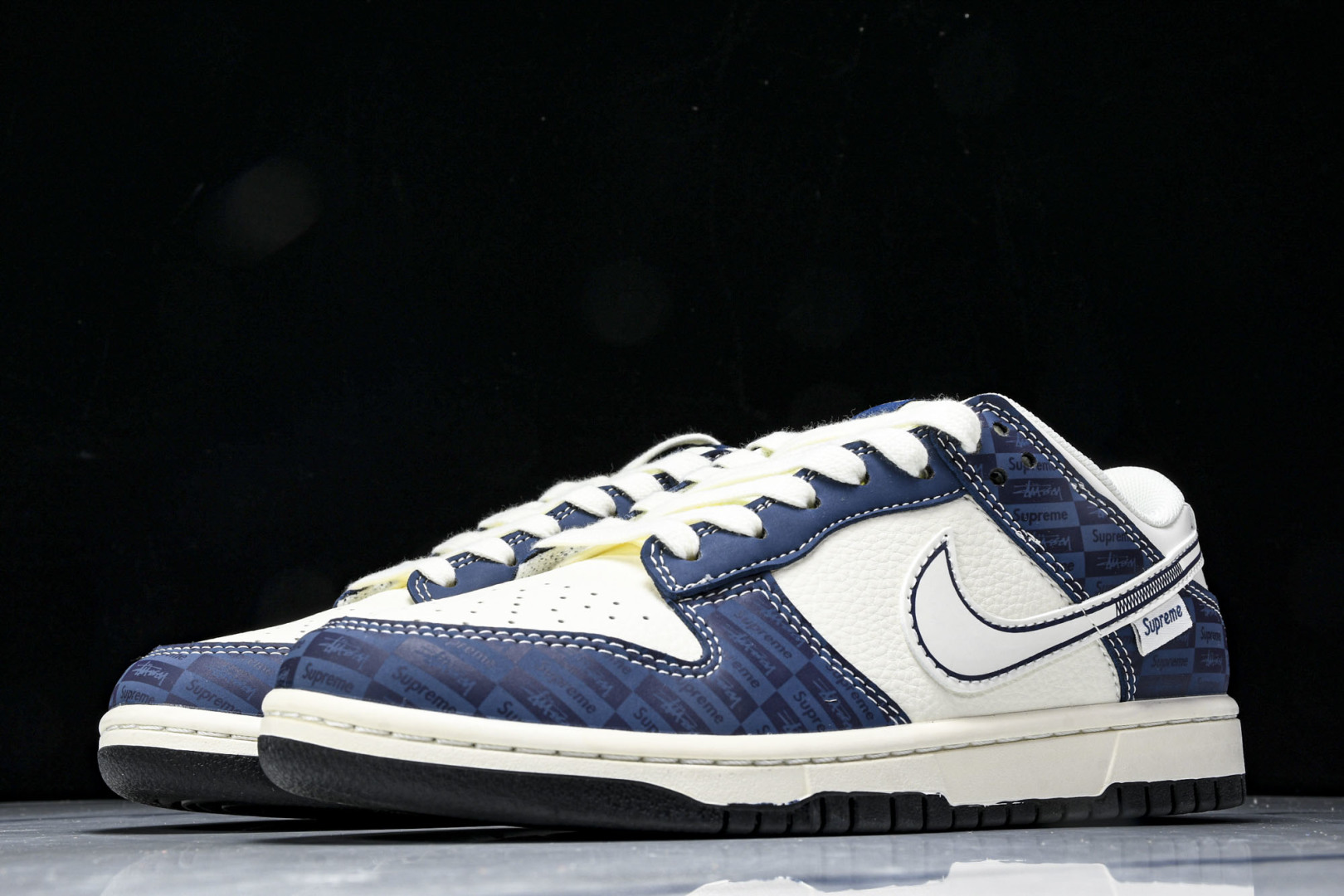 Dunk 尺码36-45

纯原版出品-SB Dunk Low SuPreme联名 暗刻蓝 周年高端定制