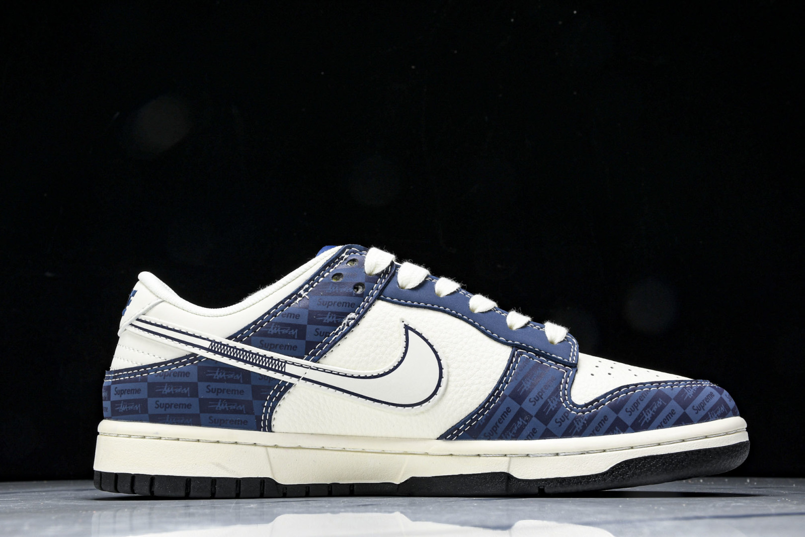 Dunk 尺码36-45

纯原版出品-SB Dunk Low SuPreme联名 暗刻蓝 周年高端定制