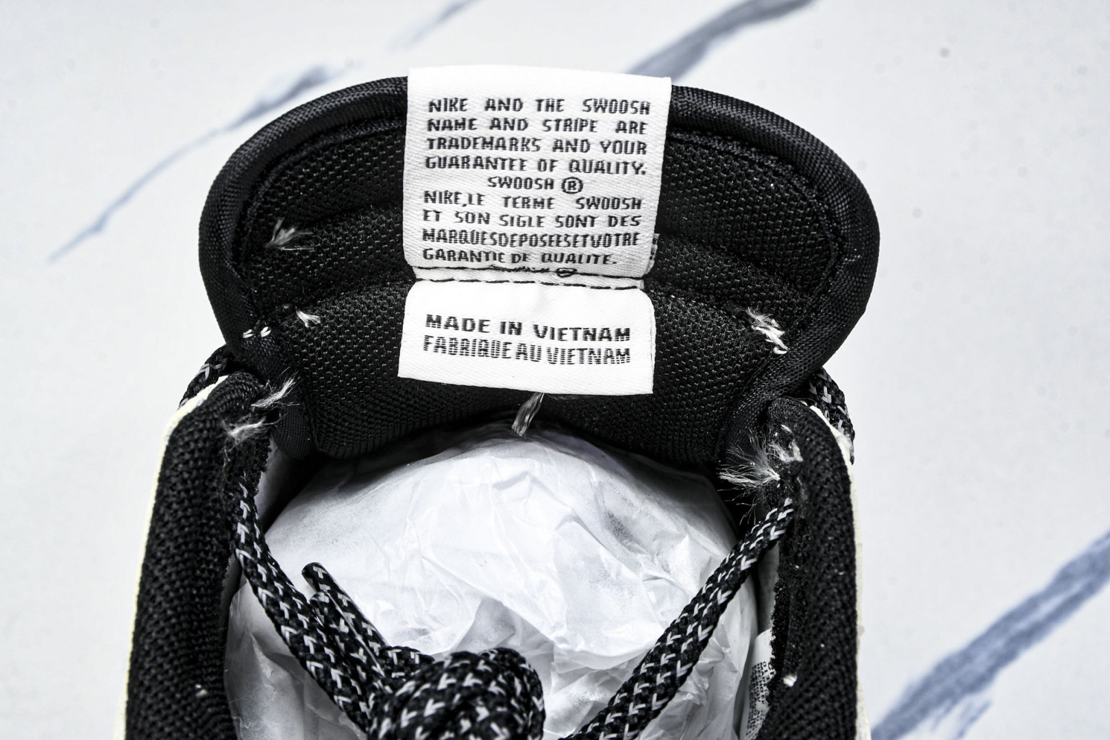 Dunk 尺码36-45

纯原版出品-SB Dunk Low 斯图西联名 闪电米黑 高端定制 低帮休闲