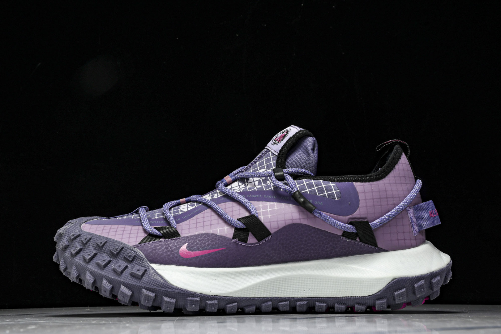 ACG 尺码36-45

纯原版出品-ACG Mountain Fly Low GTX SE 户外登山运