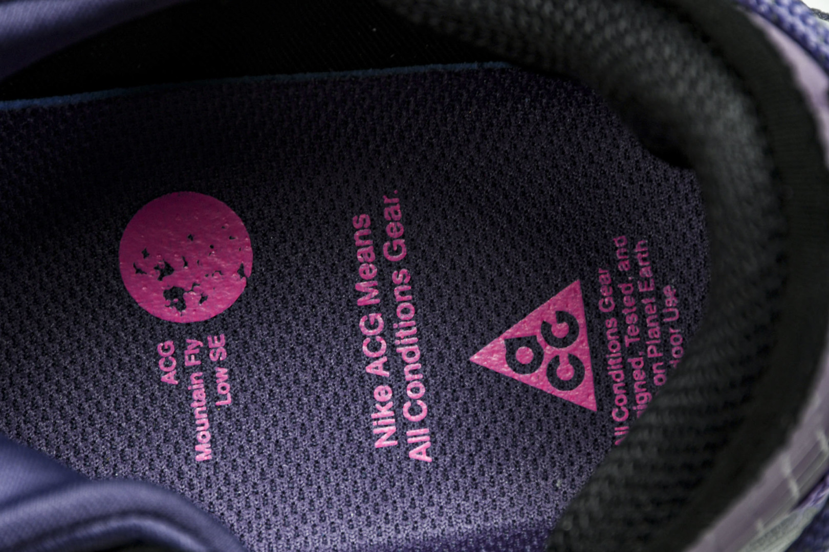 ACG 尺码36-45

纯原版出品-ACG Mountain Fly Low GTX SE 户外登山运