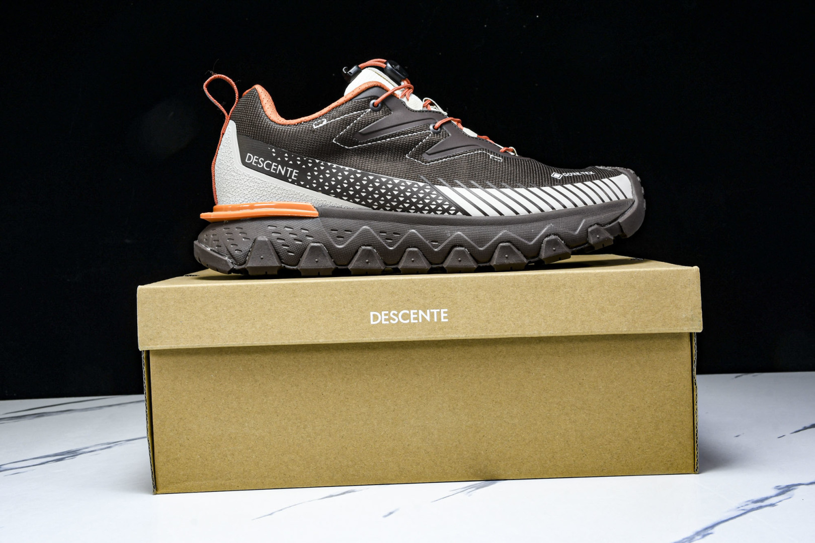 DESCENTE 尺码39-46

纯原版出品-迪桑特 DESCENTE SKI STYLE系列 SNO