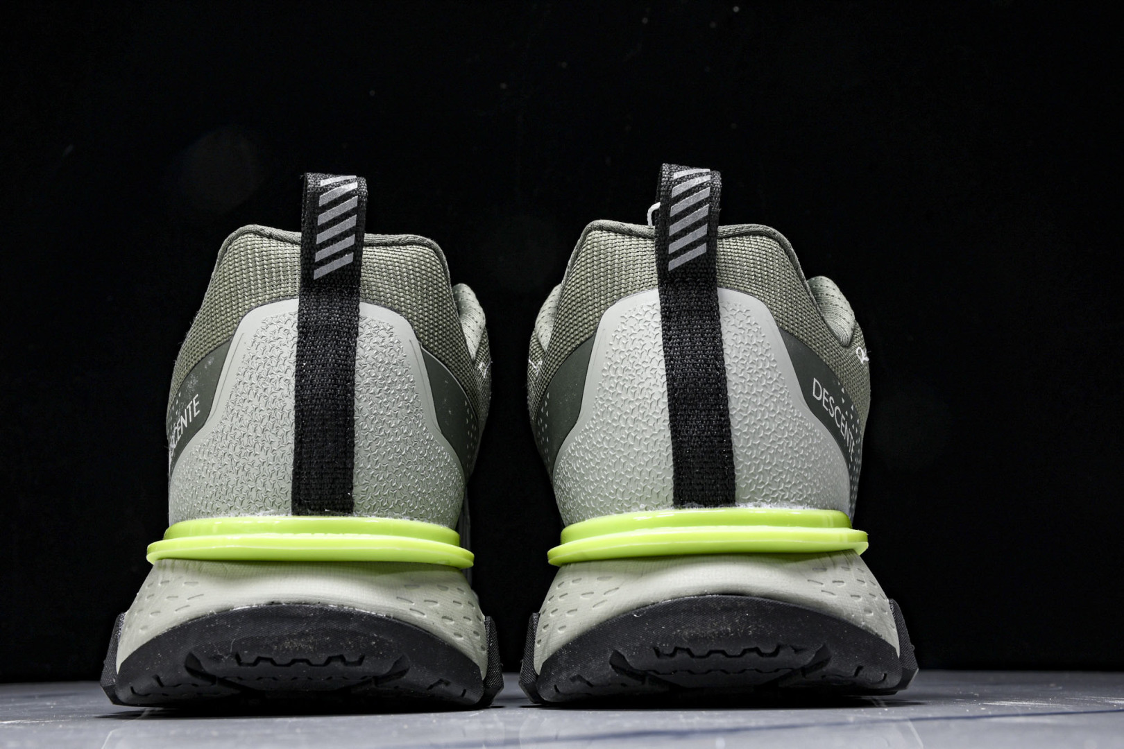 DESCENTE 尺码39-46

纯原版出品-迪桑特 DESCENTE SKI STYLE系列 SNO