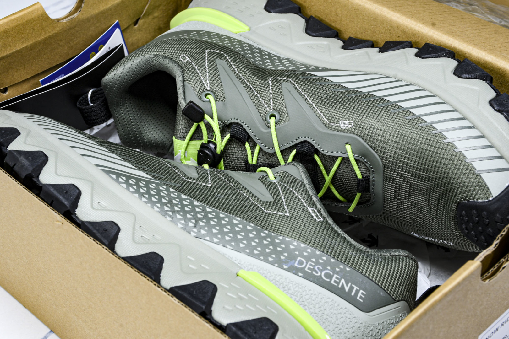DESCENTE 尺码39-46

纯原版出品-迪桑特 DESCENTE SKI STYLE系列 SNO