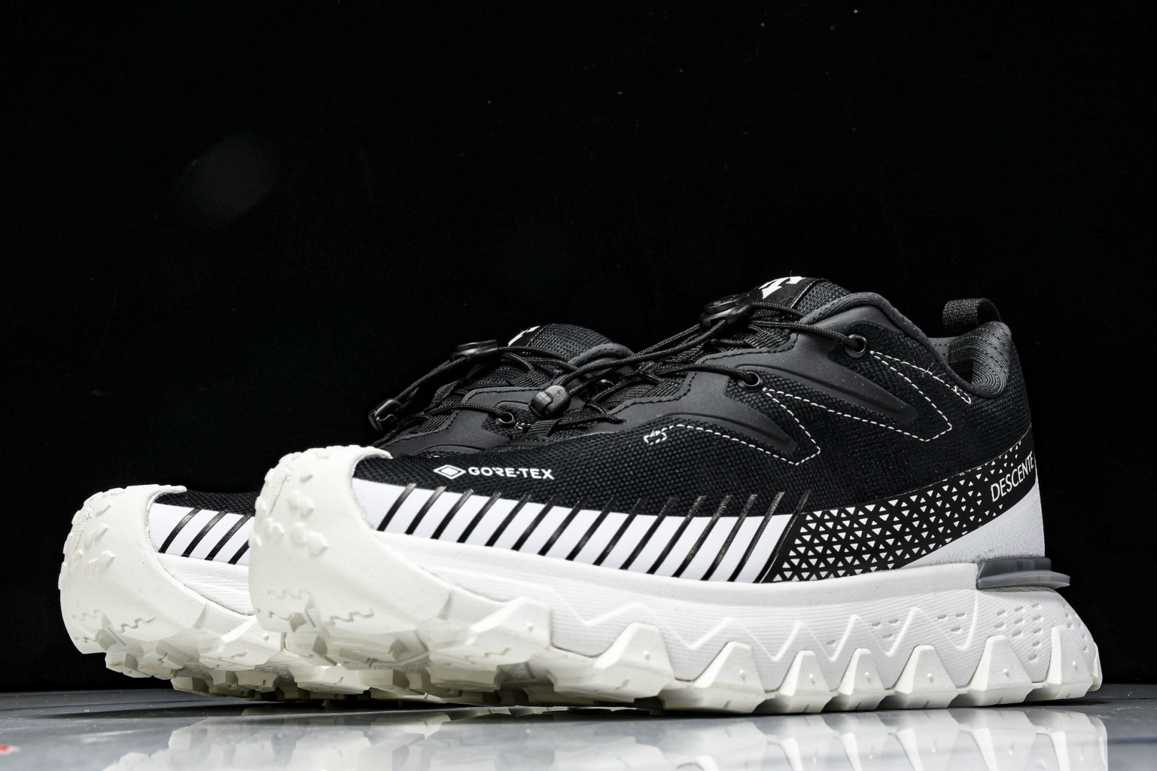 DESCENTE 尺码39-46

纯原版出品-迪桑特 DESCENTE SKI STYLE系列 SNO