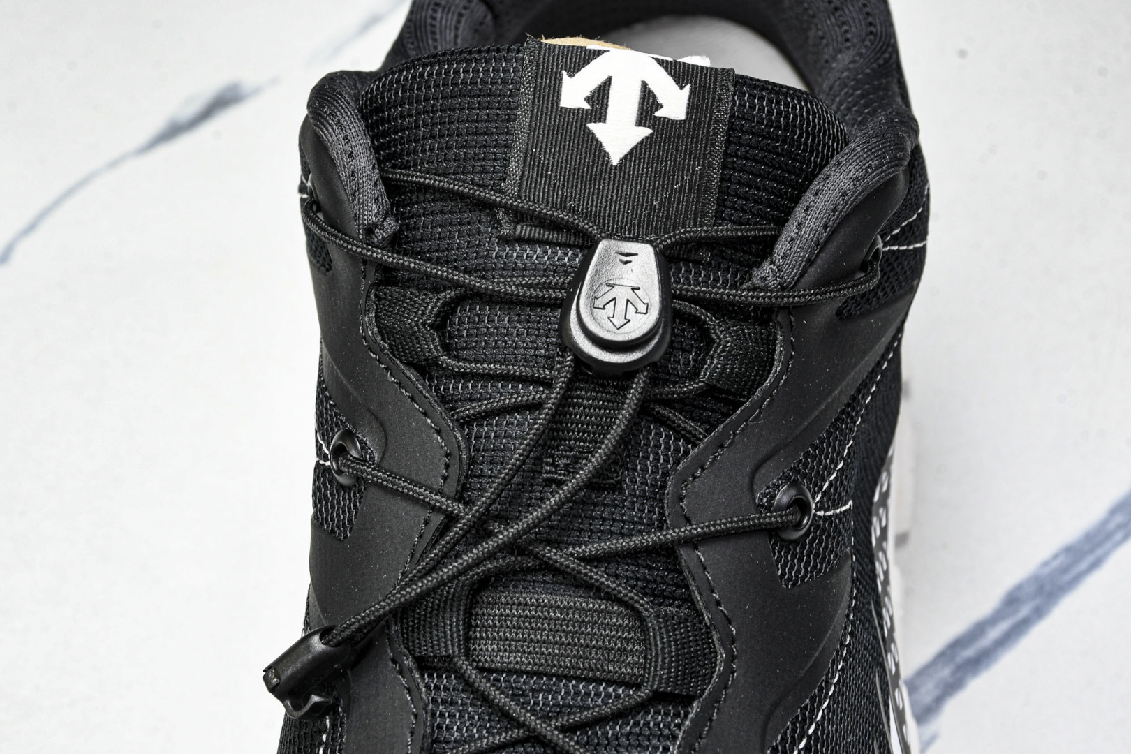 DESCENTE 尺码39-46

纯原版出品-迪桑特 DESCENTE SKI STYLE系列 SNO