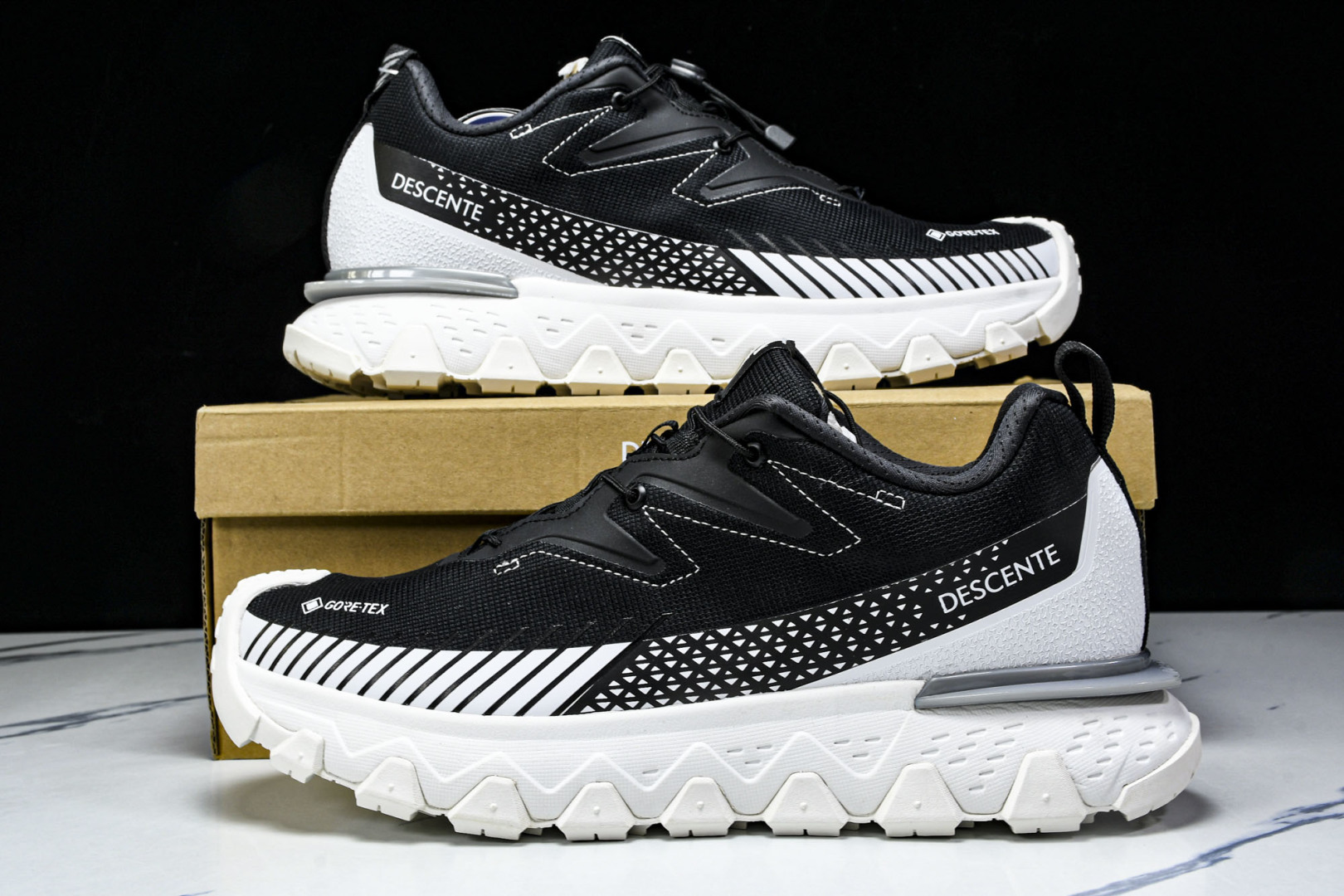 DESCENTE 尺码39-46

纯原版出品-迪桑特 DESCENTE SKI STYLE系列 SNO