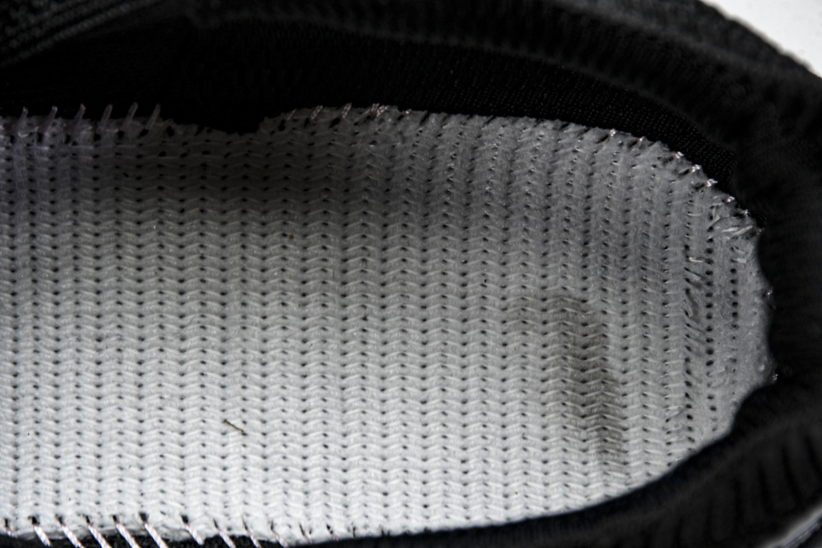 DESCENTE 尺码39-44

纯原版出品-迪桑特DESCENTE LAVITATE 2 舒适减震耐