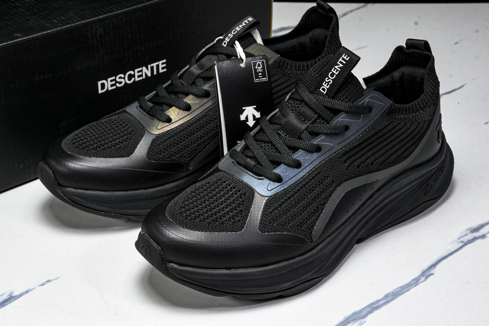 DESCENTE 尺码39-44

纯原版出品-迪桑特DESCENTE LAVITATE 2 舒适减震耐