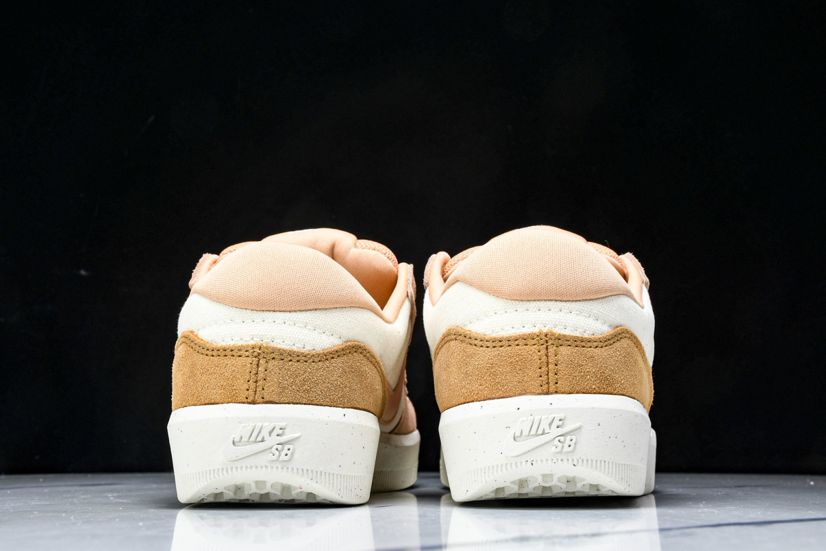 NK 尺码35.5-45

纯原版出品-SB Force 58 耐克简版复古滑板鞋 DV5477-103