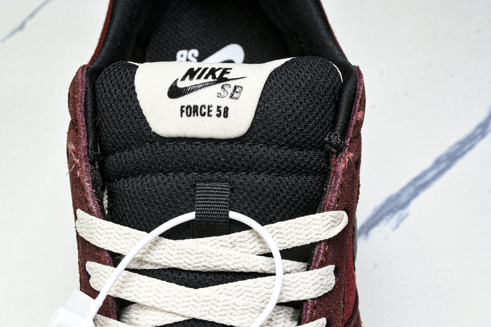 NK 尺码35.5-45

纯原版出品-SB Force 58 耐克简版复古滑板鞋 DV5477-602