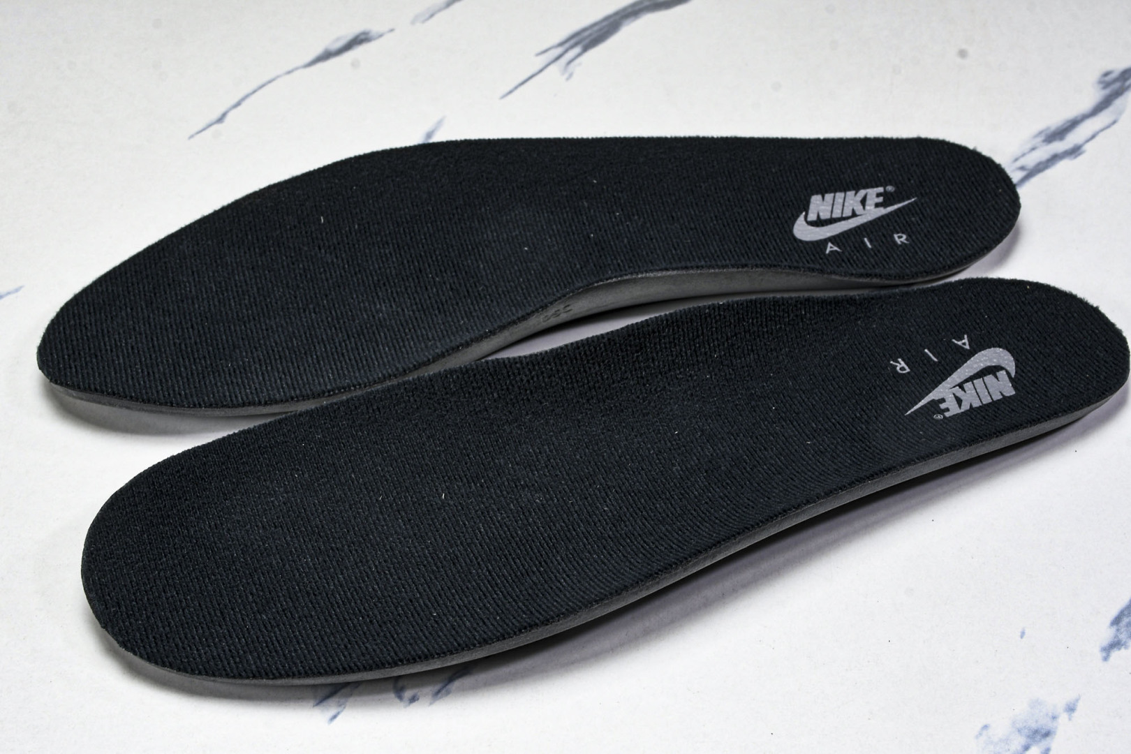 AJ4头层 尺码40-50.5

纯原版出品-Air Jordan 4 Retro Black Cat 