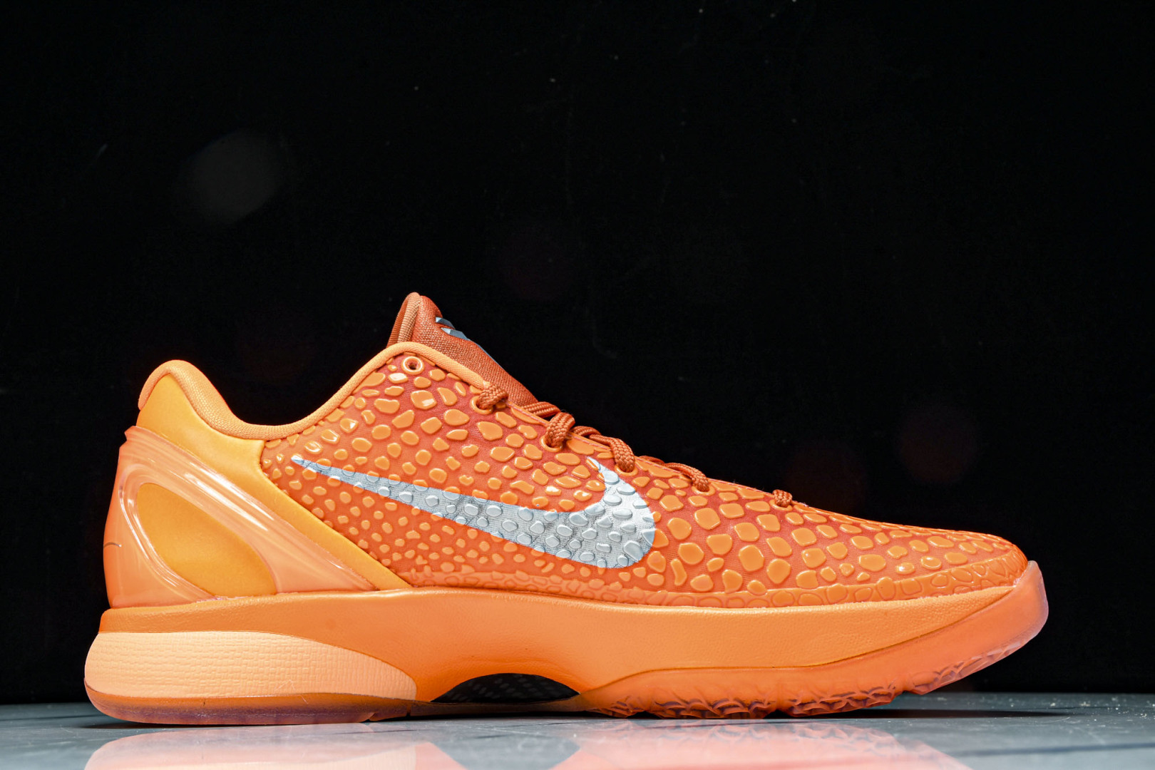 科比6 橙银 尺码40-48.5

纯原版出品-NK Kobe 6 Protro Total Orang