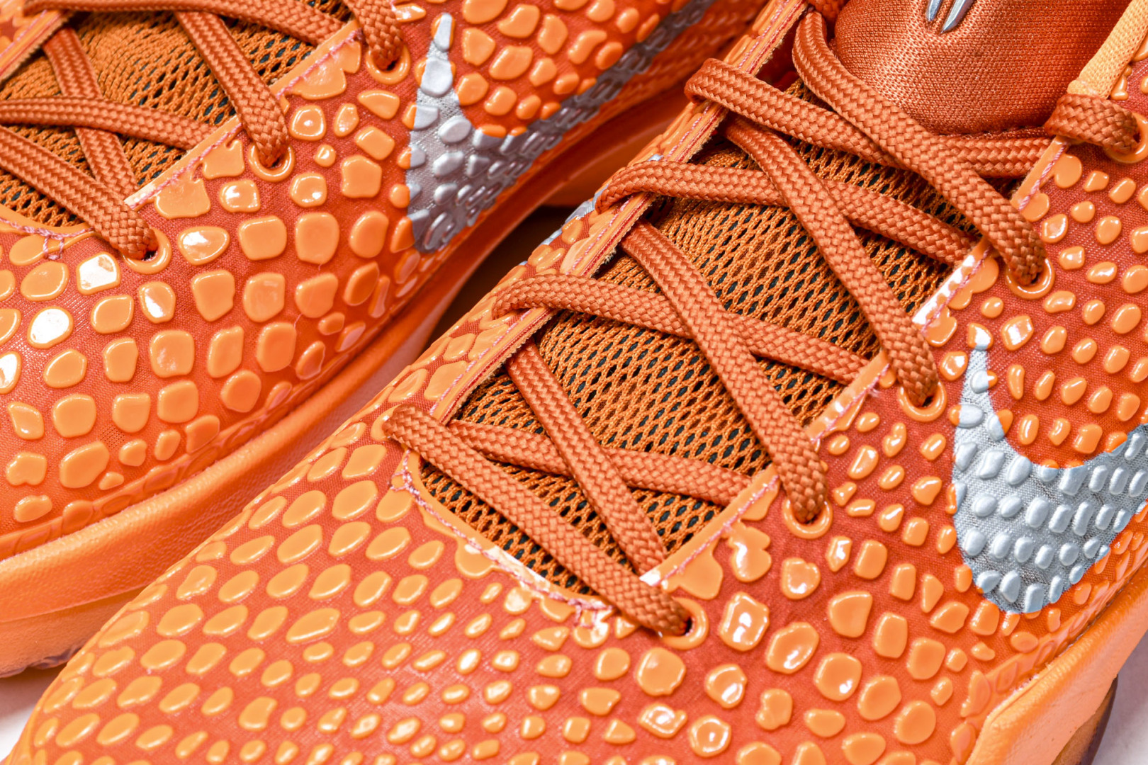 科比6 橙银 尺码40-48.5

纯原版出品-NK Kobe 6 Protro Total Orang