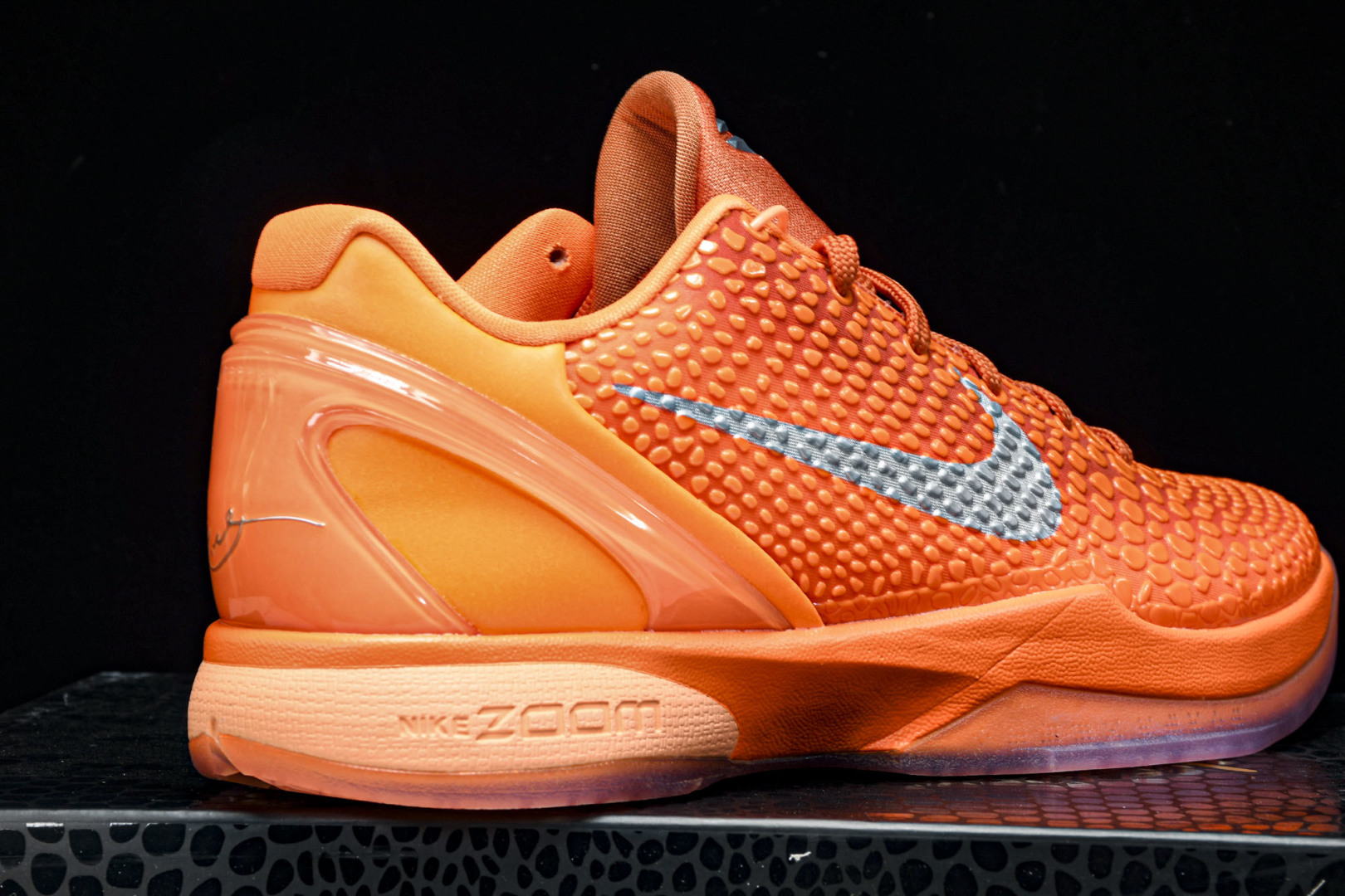 科比6 橙银 尺码40-48.5

纯原版出品-NK Kobe 6 Protro Total Orang