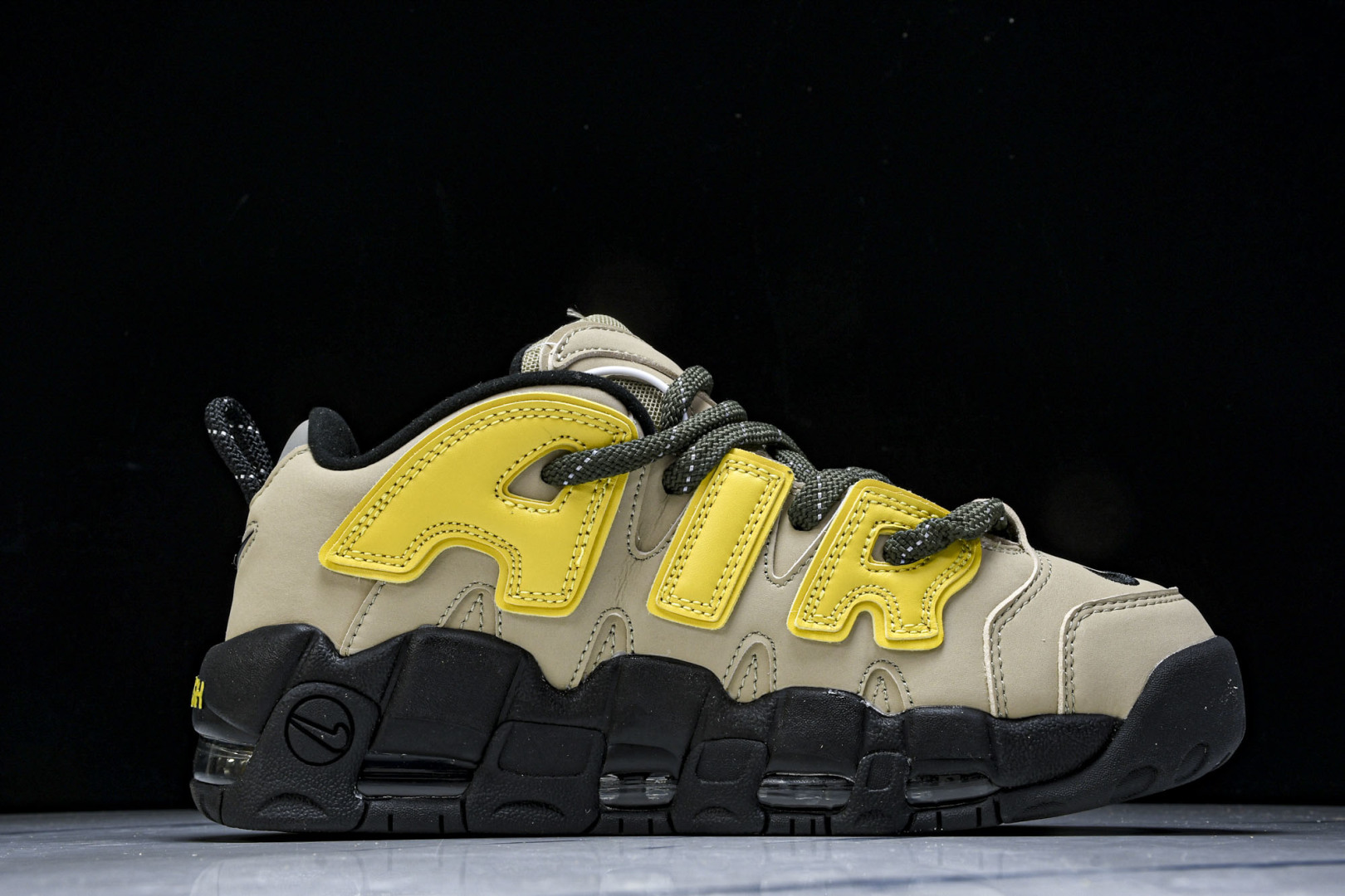  NKAmbush x Nk Air More Uptempo Low 联名款 大Air皮蓬 沙漠联 F