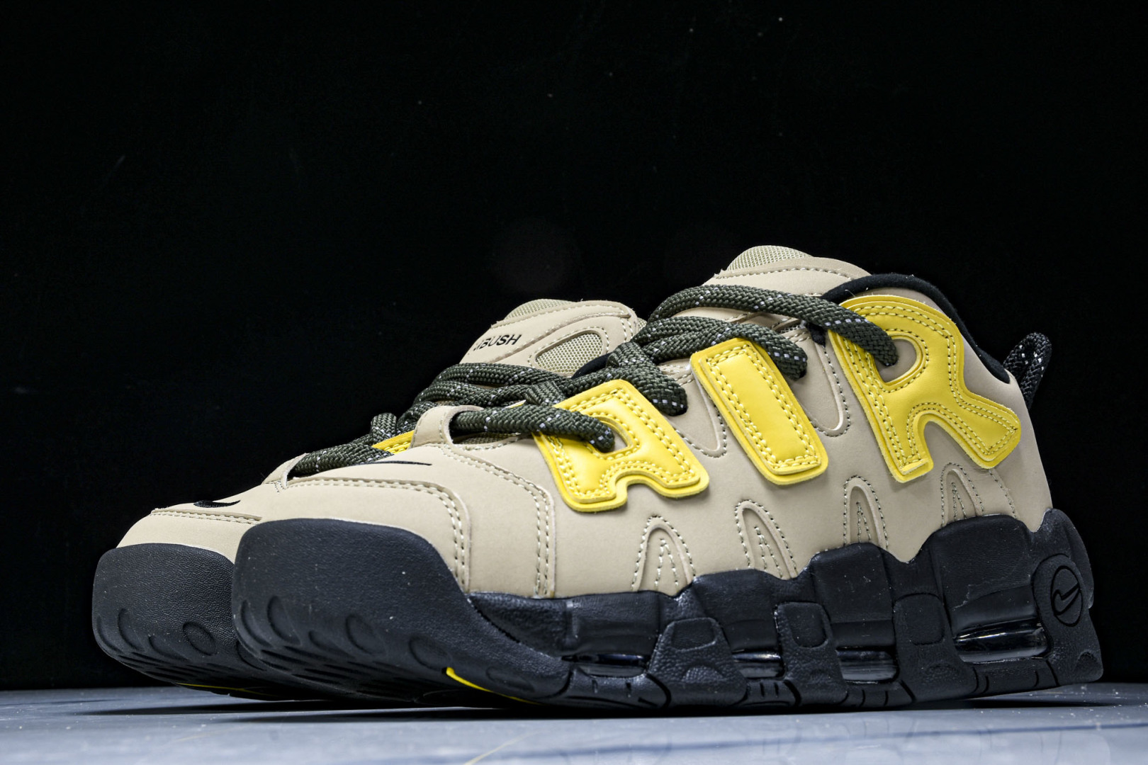  NKAmbush x Nk Air More Uptempo Low 联名款 大Air皮蓬 沙漠联 F