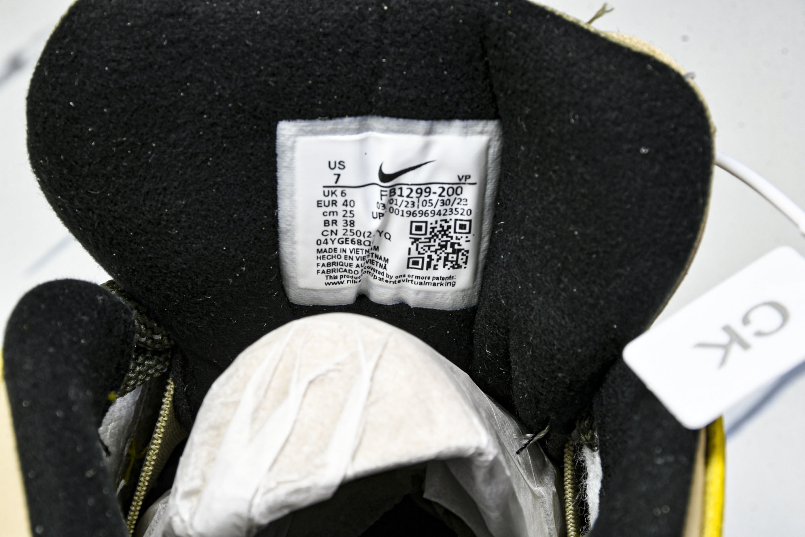  NKAmbush x Nk Air More Uptempo Low 联名款 大Air皮蓬 沙漠联 F