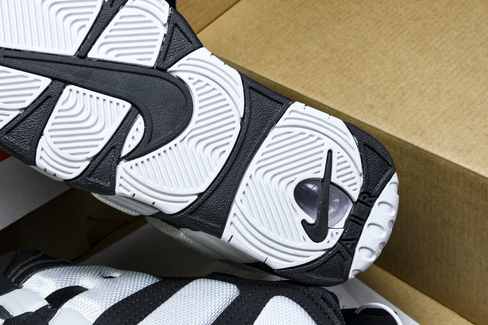  NKNk Air More Uptempo 皮蓬 网面透气经典高街百搭休闲运动篮球鞋 FZ3055-0