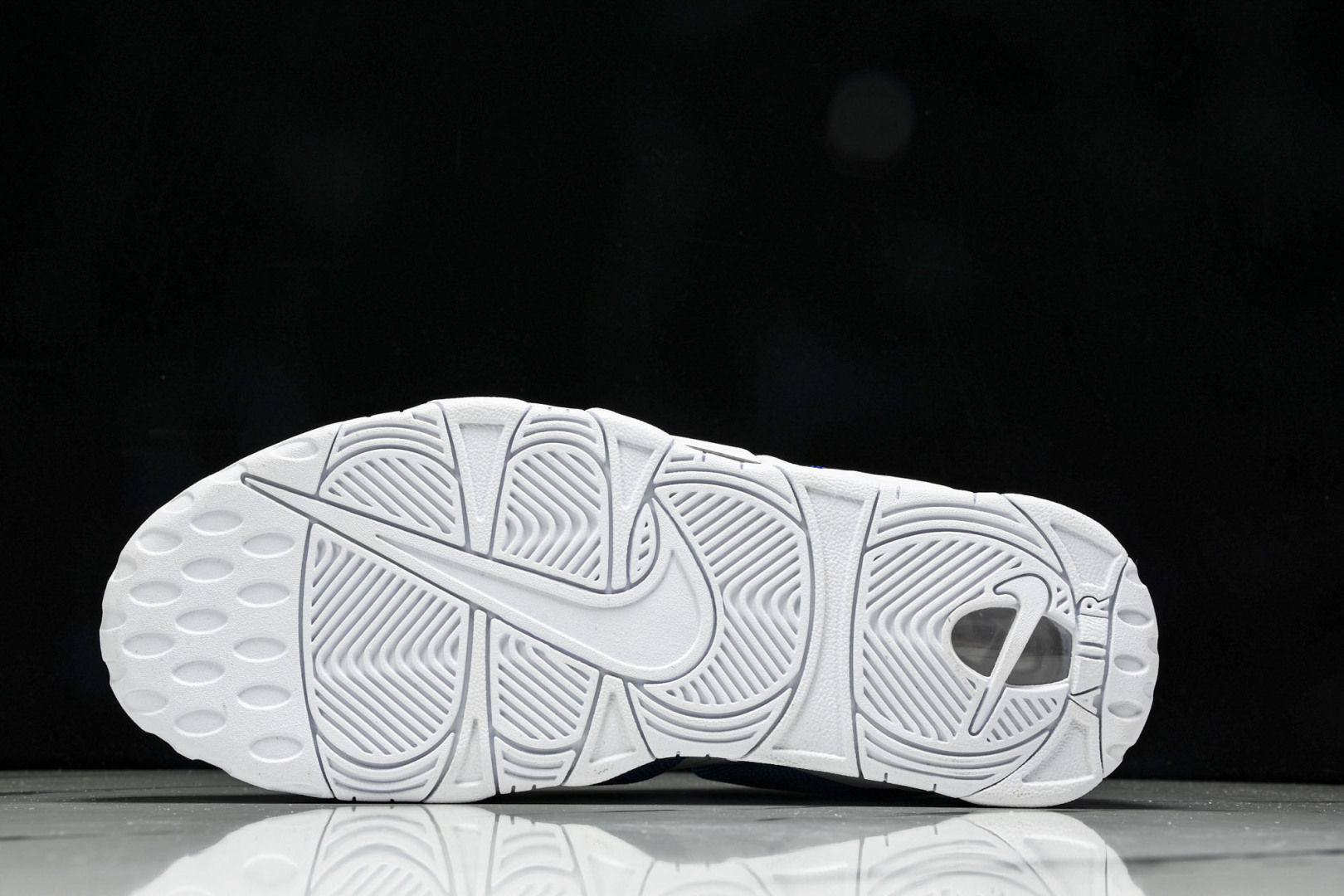  NKNk Air More Uptempo 皮蓬 网面透气经典高街百搭休闲运动篮球鞋 FZ3055-1