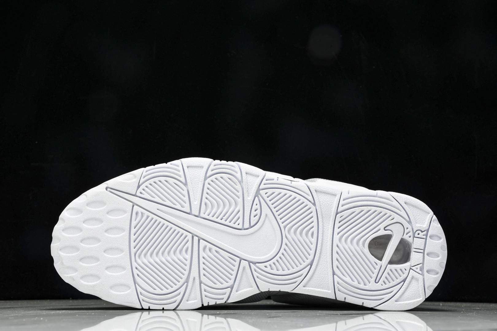  NKNk Air More Uptempo 皮蓬 网面透气经典高街百搭休闲运动篮球鞋FZ3055-10