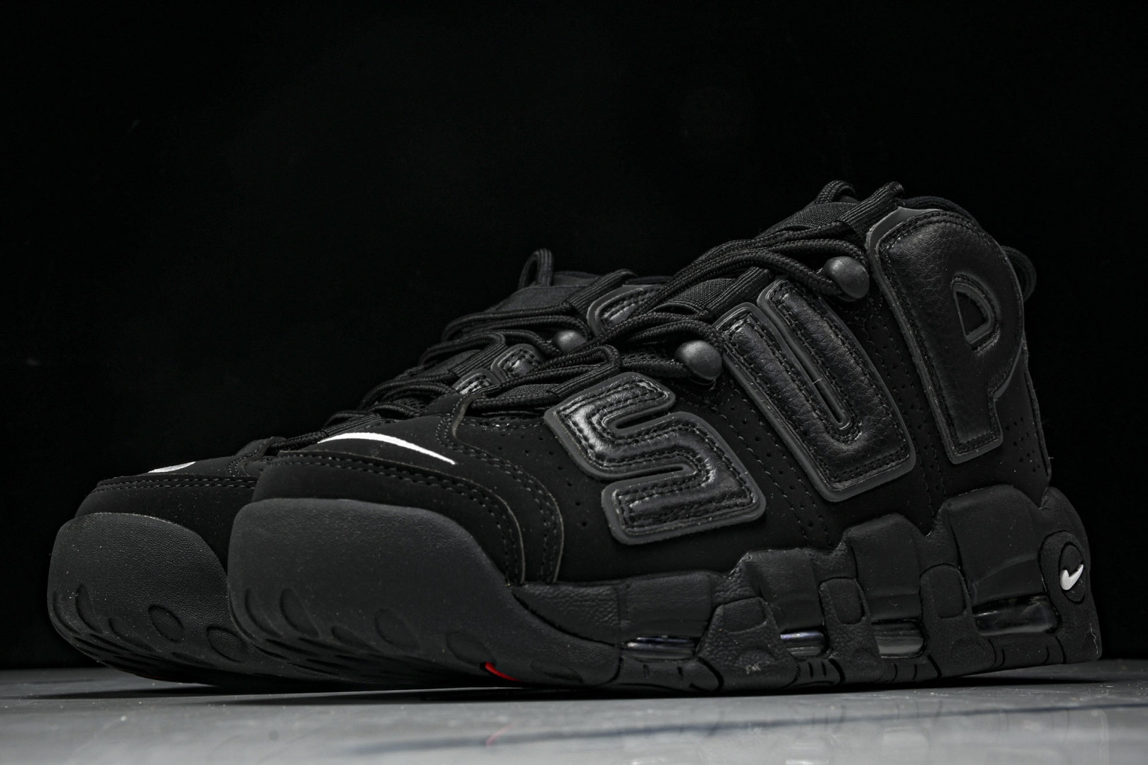  NKSupreme x Nike Air More Uptempo 大Air 黑白  001 尺寸 3