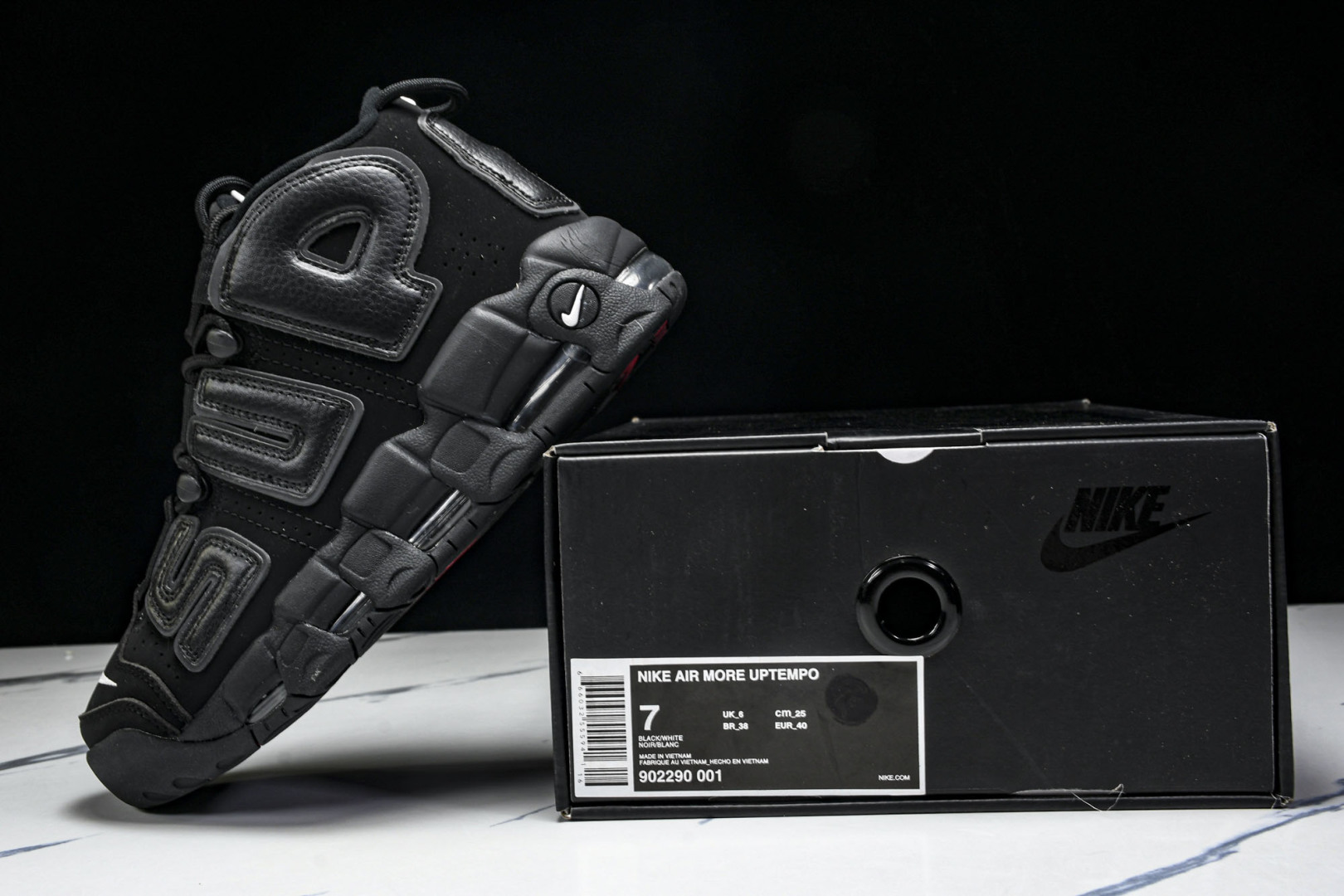  NKSupreme x Nike Air More Uptempo 大Air 黑白  001 尺寸 3