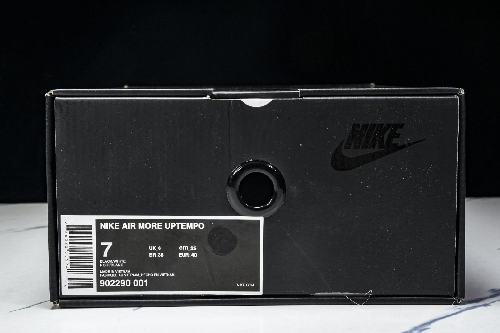  NKSupreme x Nike Air More Uptempo 大Air 黑白  001 尺寸 3