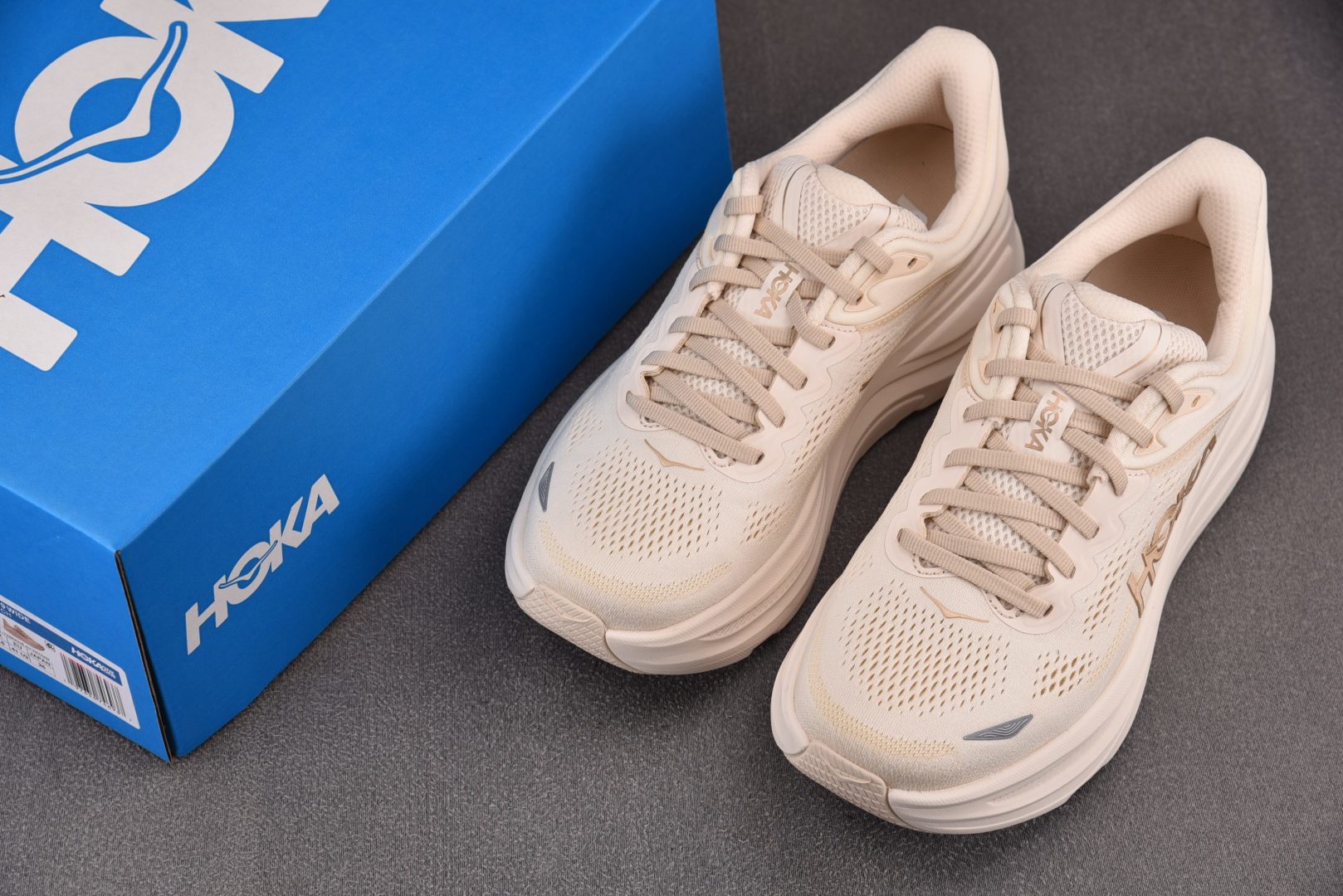 HOKA 尺码36-45

纯原版出品-Hoka One One Bondi 9 米色 -VCH YZ0