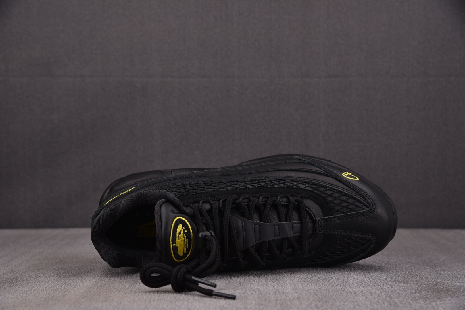 Max 尺码40-48.5

纯原版出品-Air Max 95 黑黄 FB2709-003 YZ001-
