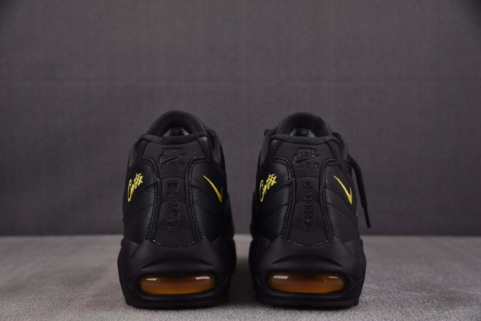 Max 尺码40-48.5

纯原版出品-Air Max 95 黑黄 FB2709-003 YZ001-