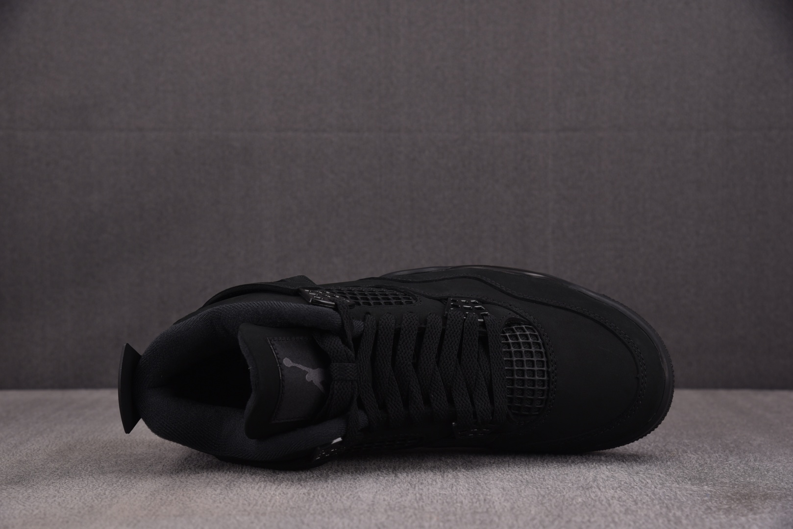 AJ4 尺码40-48.5

纯原版出品-Air Jordan 4 Retro Black Cat 黑猫