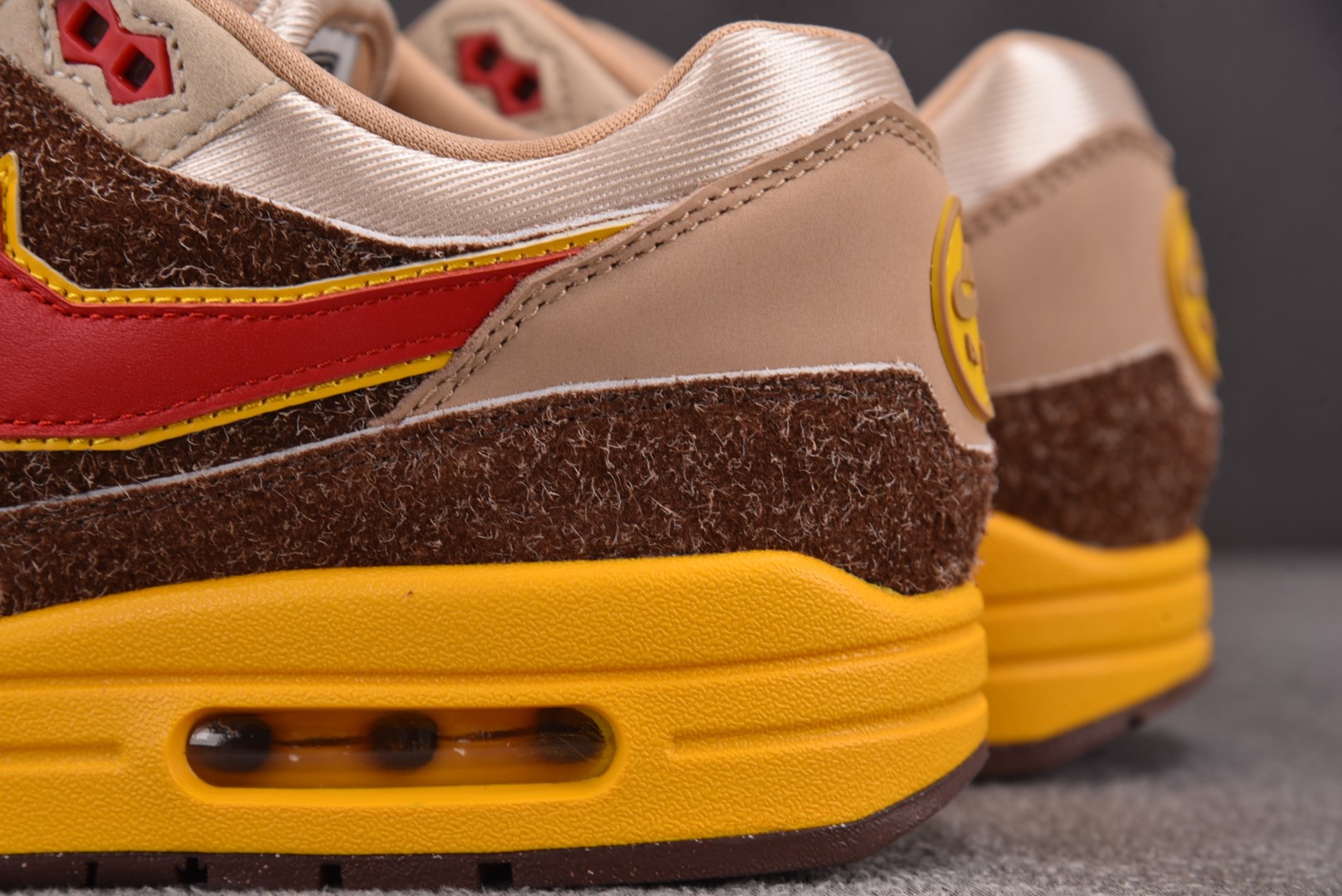 Max1 尺码36-47.5

纯原版出品-SWOOSH x  Nike Air Max 1 “Big 