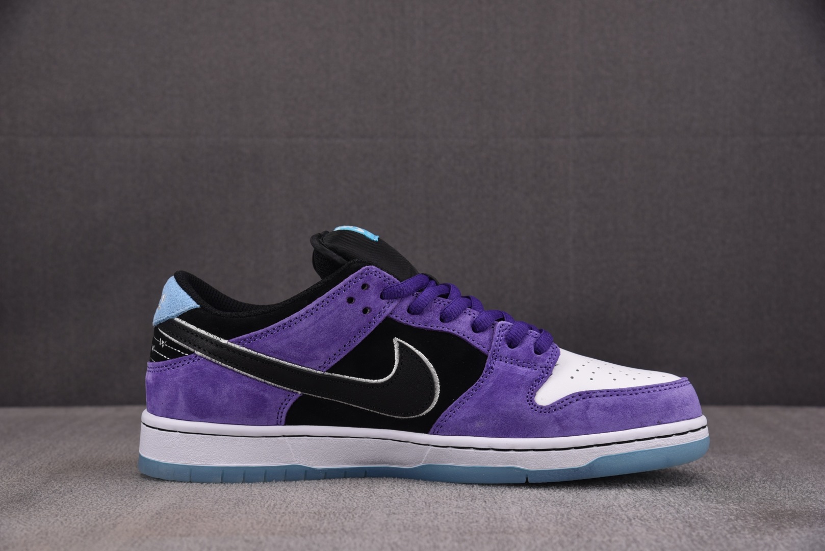 Dunk 尺码40-47.5

纯原版出品-Hayley Wilson x Nike SB Dunk L
