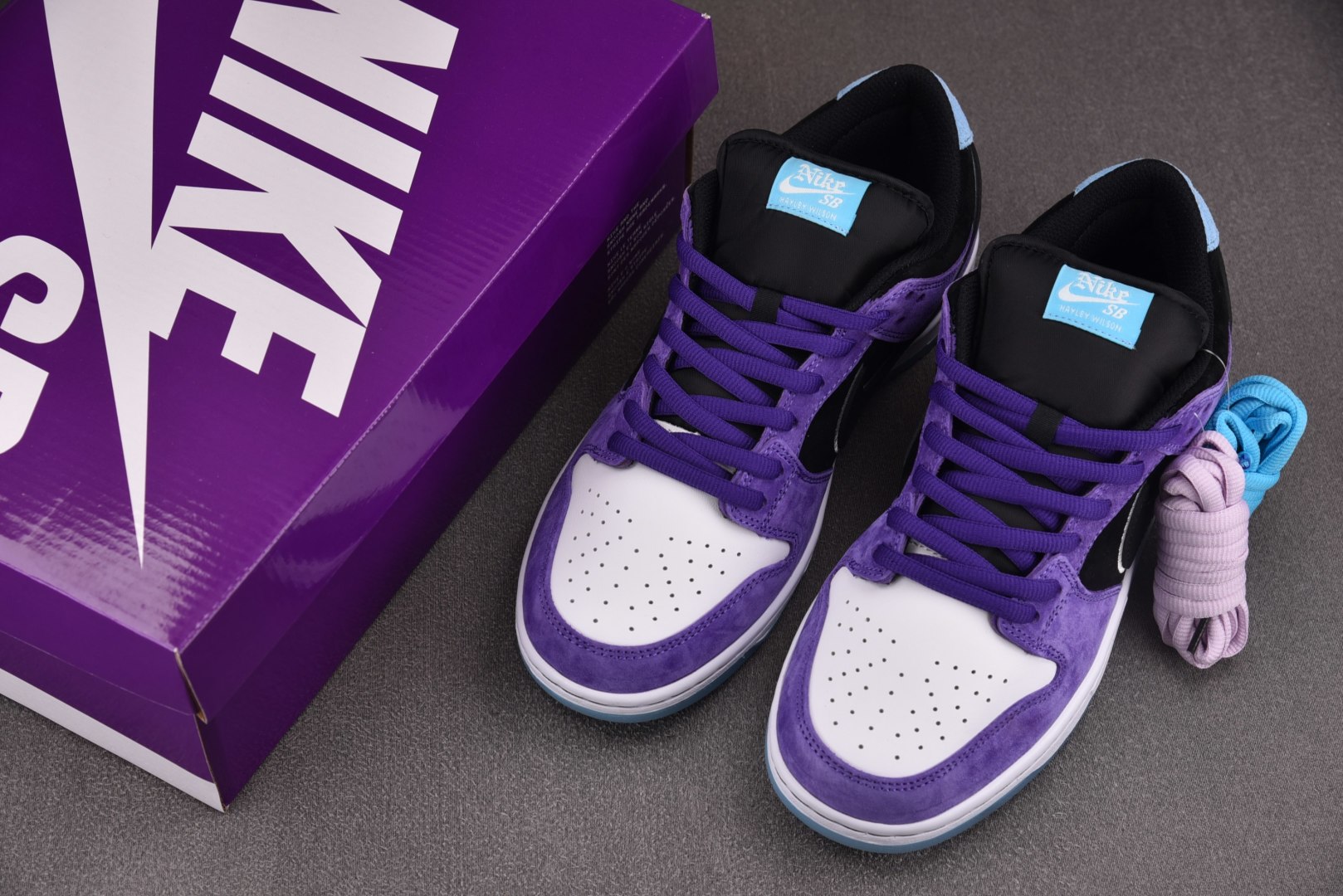 Dunk 尺码40-47.5

纯原版出品-Hayley Wilson x Nike SB Dunk L