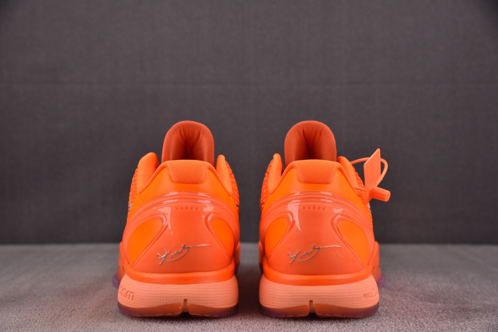 科比6 橙银 尺码40-48.5

纯原版出品-NK Kobe 6 Protro Total Orang