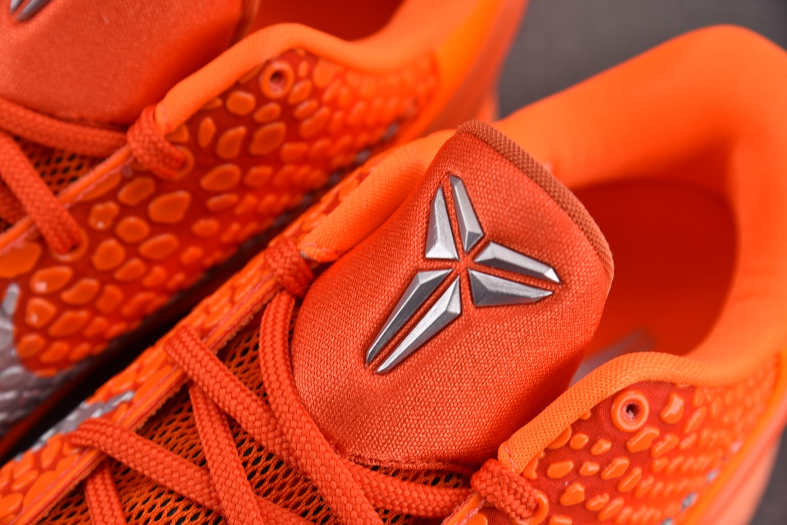 科比6 橙银 尺码40-48.5

纯原版出品-NK Kobe 6 Protro Total Orang