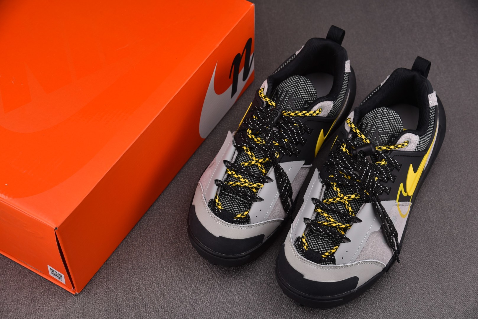 Sacai 尺码36-46

纯原版出品-NK Zegamadome SP sacai Matte Si