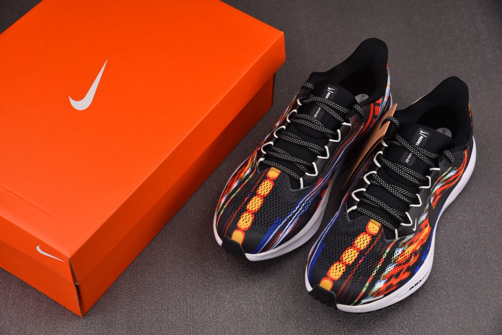 Zoom 尺码39-46

纯原出品-Air Zoom Pegasus 41 飞马41代 网面跑步鞋 I