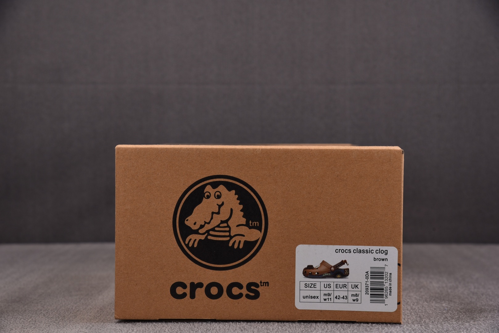  Car x Crocs Classic Clog 棕色 尺码：M4（36-37） M5（37-38） 