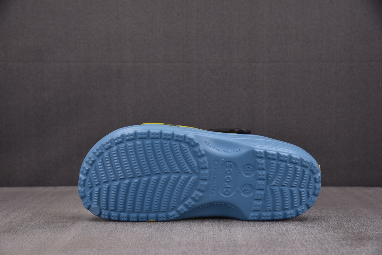  Crocs Classic Clog 小黄人限定 蓝黄 尺码：M4（36-37） M5（37-38） 