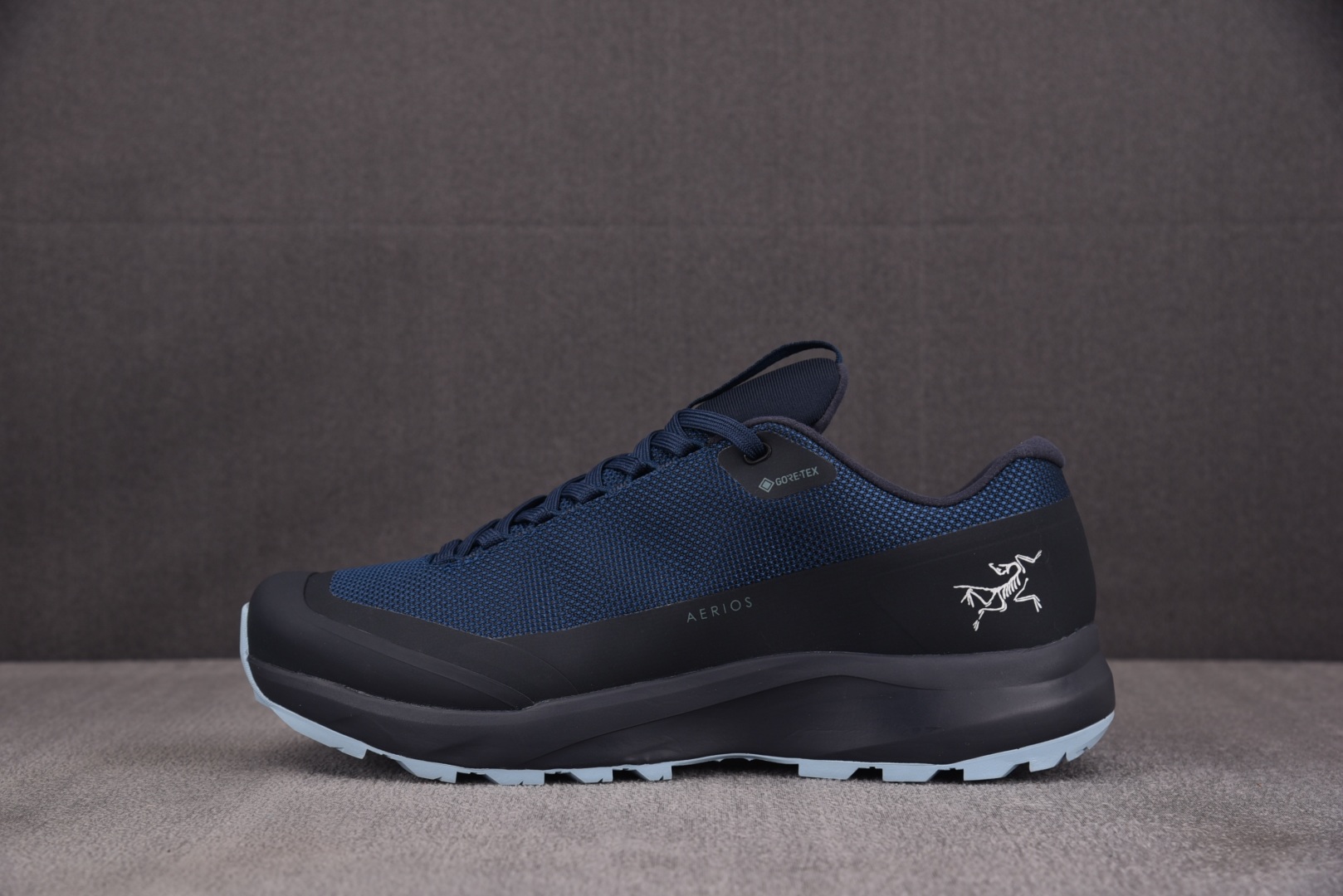 始祖鸟 尺码36-45

纯原版出品-Arcteryx Aerios FL Gore-Tex 藏青黑 Y