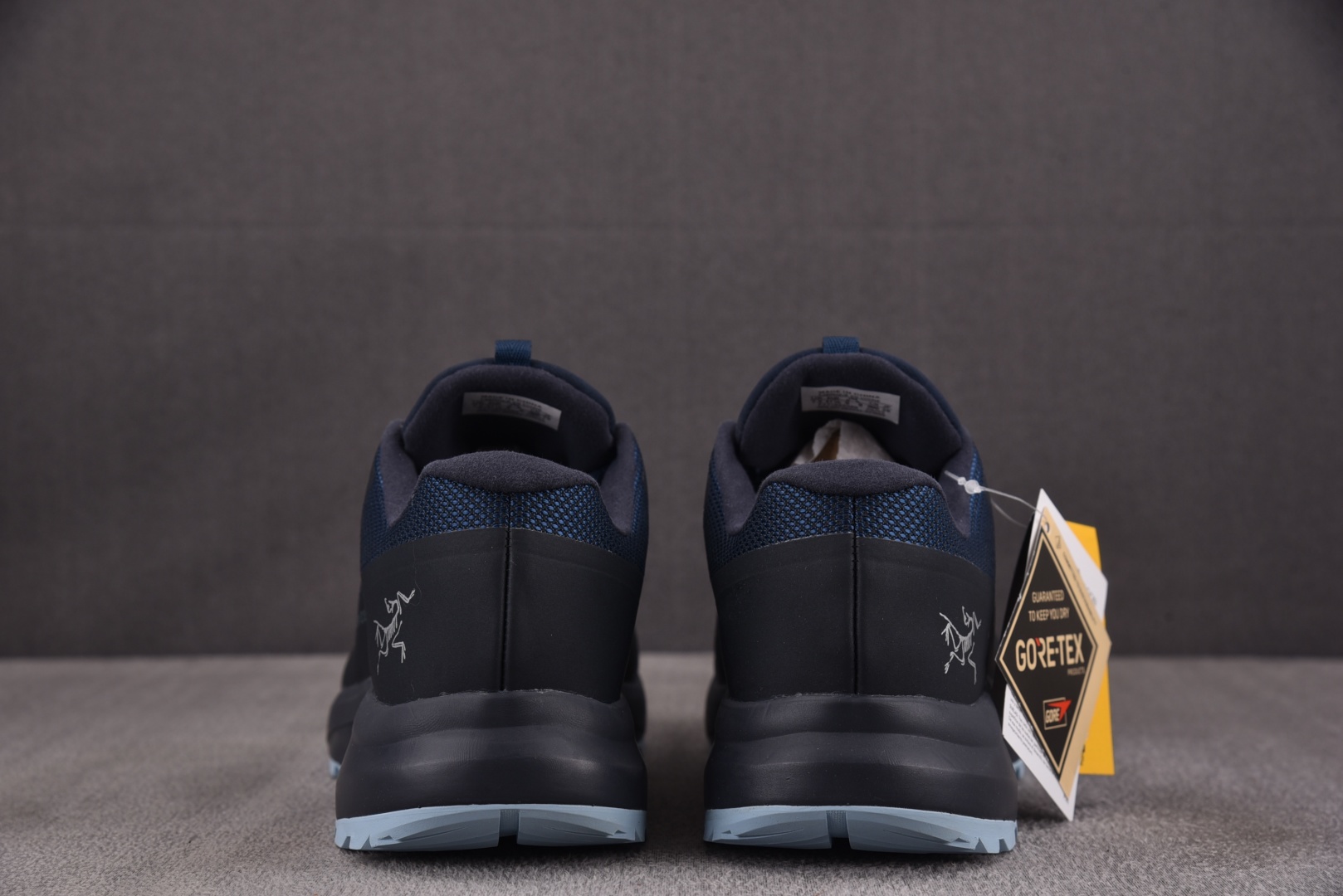 始祖鸟 尺码36-45

纯原版出品-Arcteryx Aerios FL Gore-Tex 藏青黑 Y