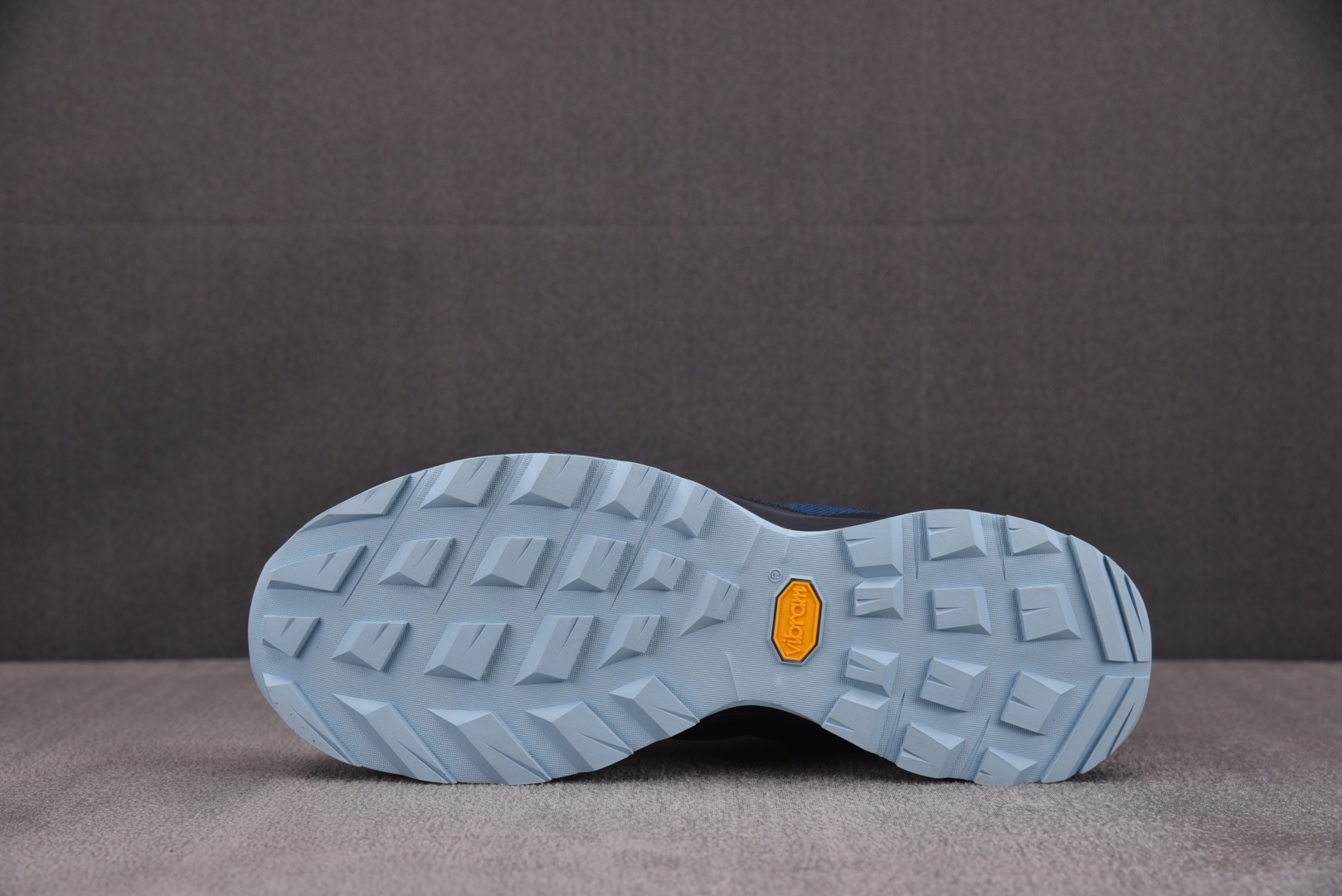 始祖鸟 尺码36-45

纯原版出品-Arcteryx Aerios FL Gore-Tex 藏青黑 Y