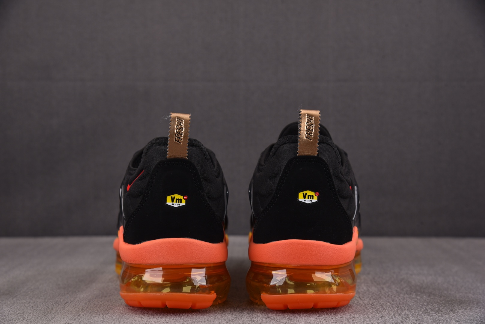  NK Air VaporMax Plus Fresh 黑橙 DJ5525-001 尺寸 39 40 4
