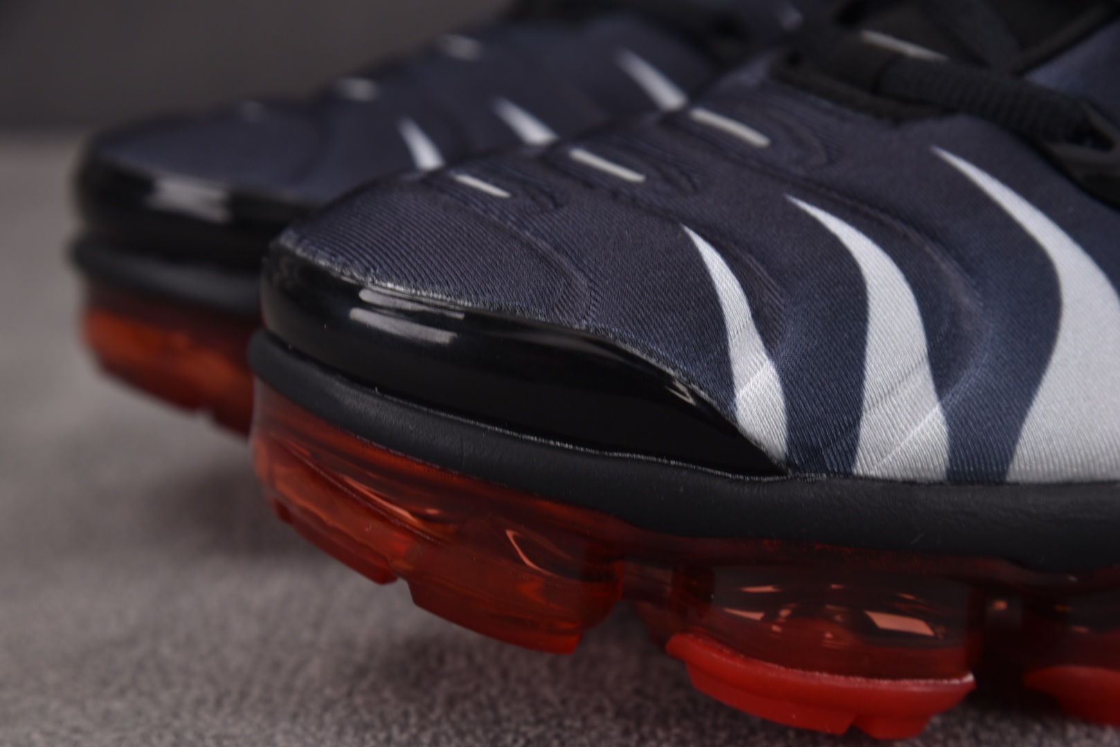  NK Air VaporMax Plus Shark 鲨鱼 AQ8632-001 尺寸 39 40 4