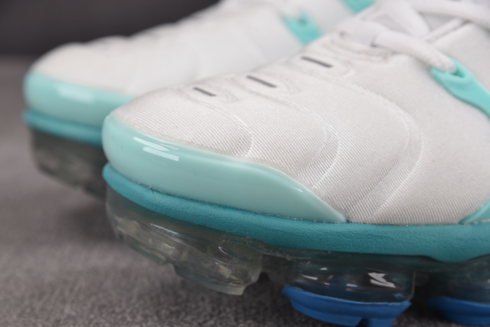  NK Air VaporMax Plus 白蓝 DQ7645-100 尺寸 39 40 40.5 41