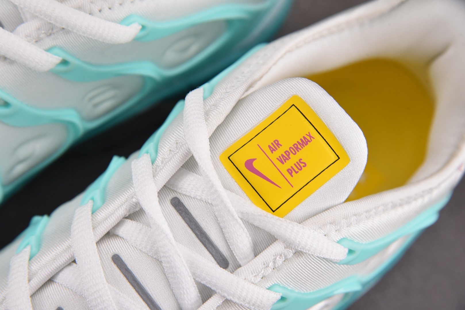  NK Air VaporMax Plus 白蓝 DQ7645-100 尺寸 39 40 40.5 41